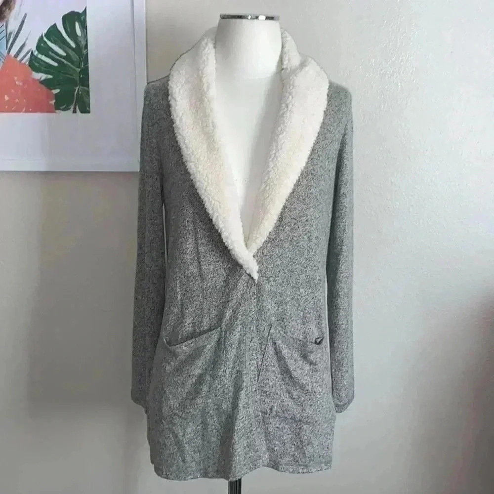 SOFT SURROUNDINGS GRAY SHERPA COLLAR SWEATER